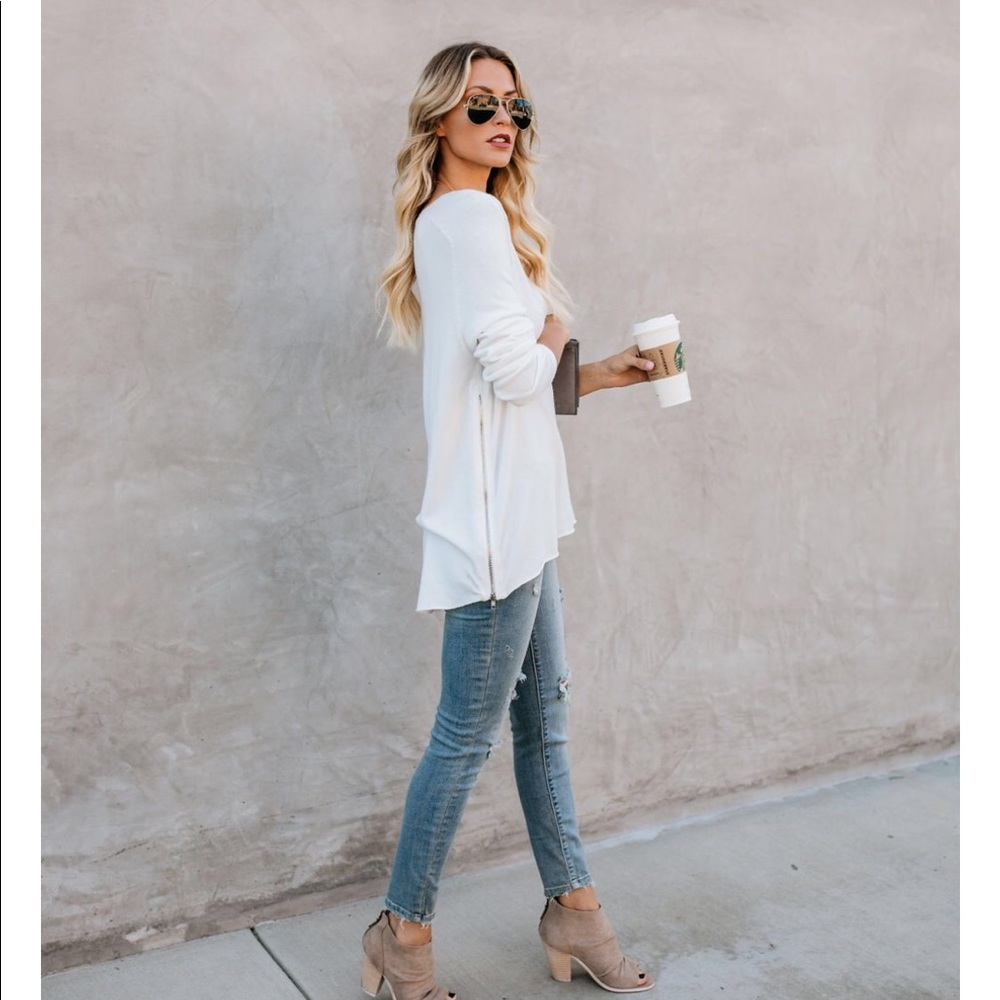 ❤️SOLD❤️VICI cashmere sweater